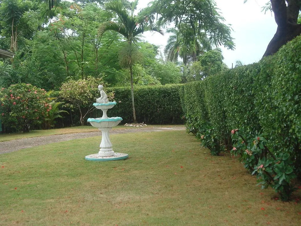 Diamond Villa Montego Bay 2*,  Jamajka