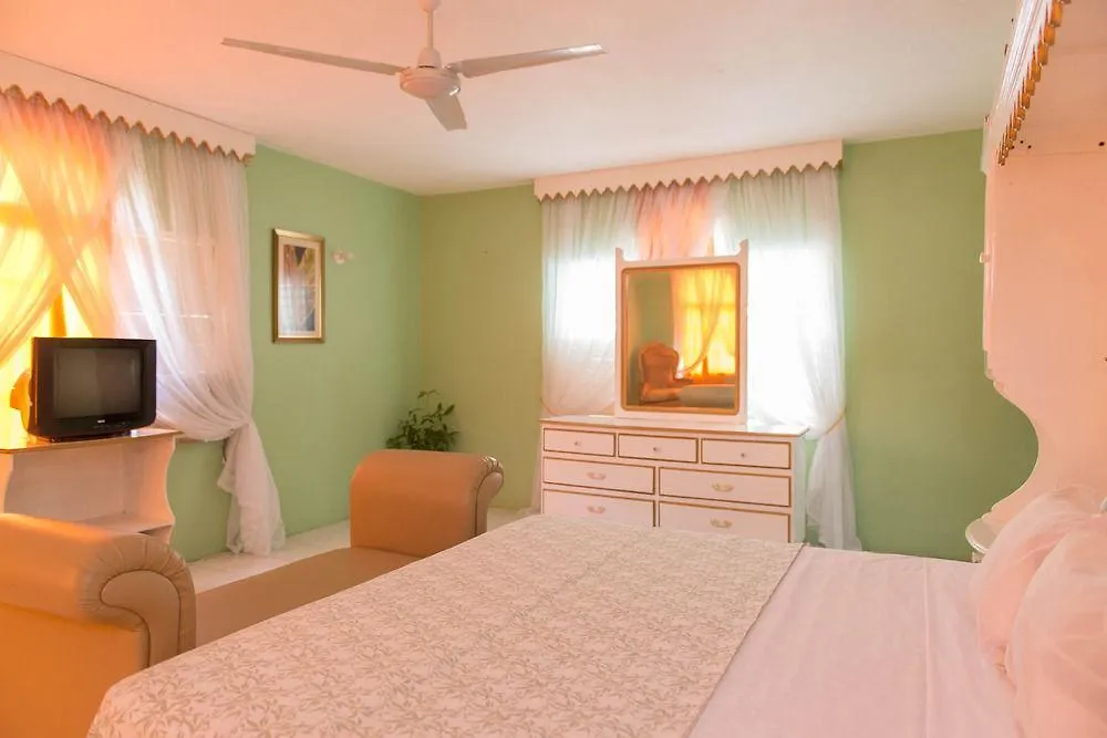 ** Hotel Diamond Villa Montego Bay Jamajka